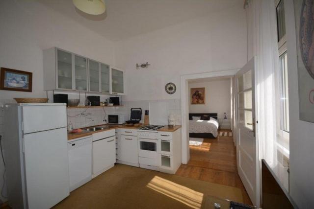 Vienna Holiday Apartments Экстерьер фото