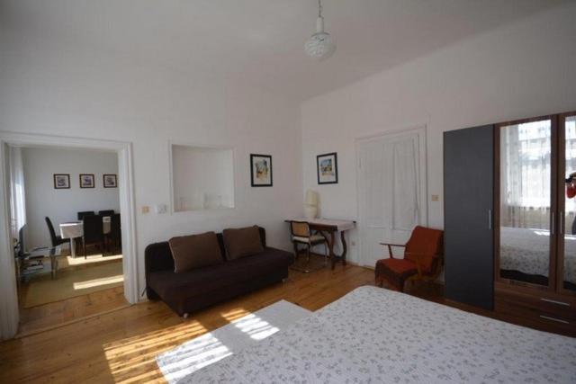 Vienna Holiday Apartments Экстерьер фото