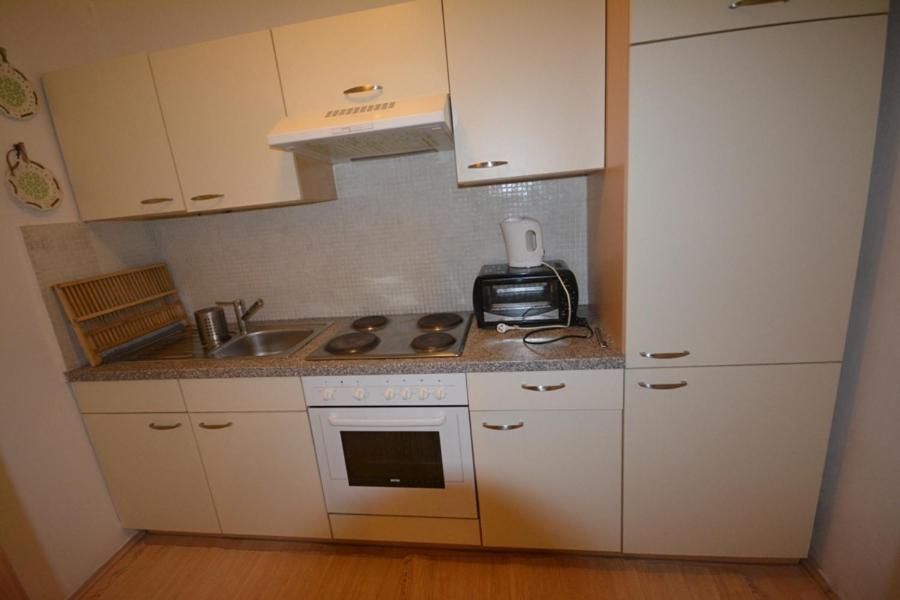 Vienna Holiday Apartments Экстерьер фото